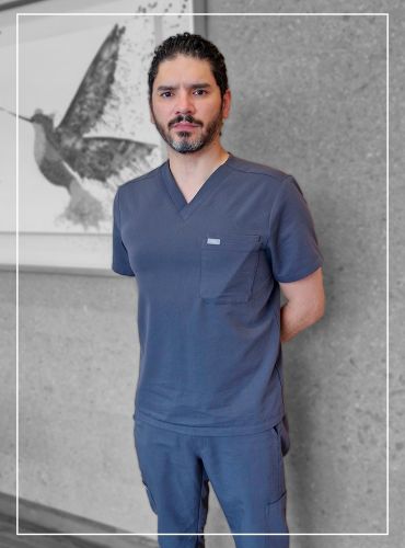 Dr. Rodrigo León Mar - Urólogo Especialista en CDMX
